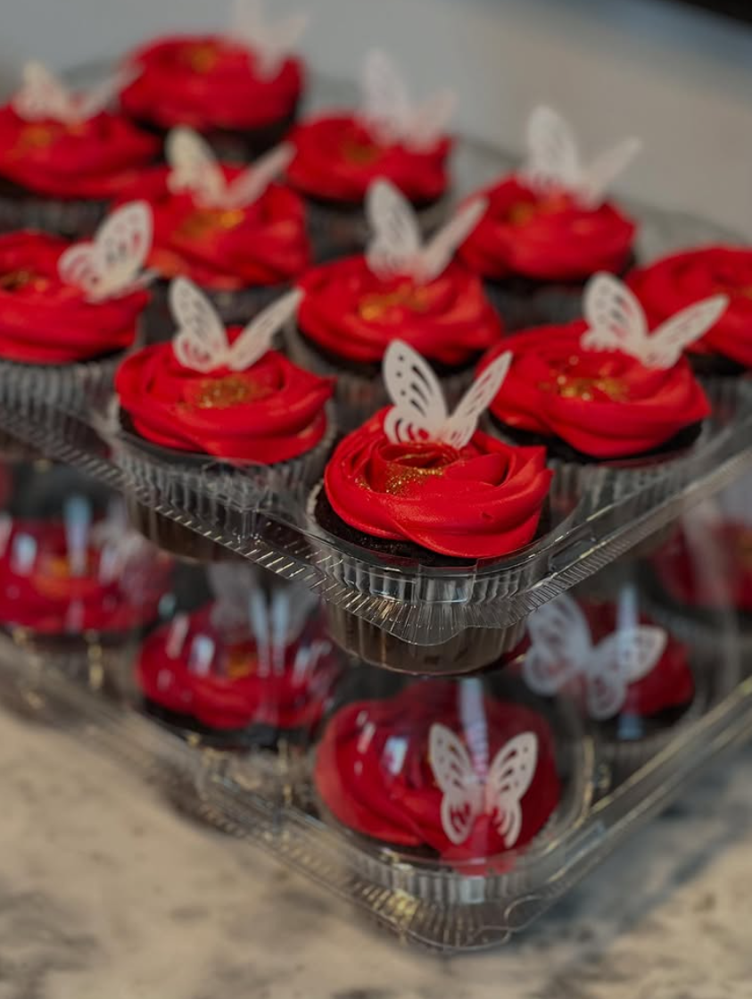 cupcakes red